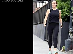 Can you handle the jerk-off challenge with mature star Jennifer Garner?