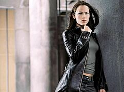 Can you handle the jerk-off challenge with mature star Jennifer Garner?