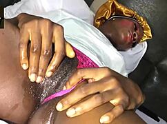 Amateur black girl gets her big clit licked in close-up cunilingus, making her pussy wet