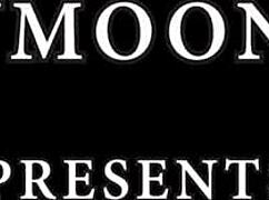 Wendy Moon Poses Naked In Seductive Photoshoot!