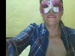 madurita performs on cam4 webcam show