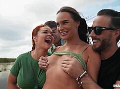 She Loves Deepthroat And Hair Pulling!