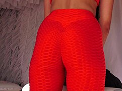 I couldn't believe she gave me a massage with a cum load inside her dripping pussy!