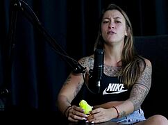 would flor de damiana do outdoor sex in lingerie?