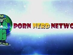 Big beautiful blonde gives bbw handjob in threesome