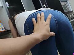 I grab her ass while she cleans the kitchen 😈