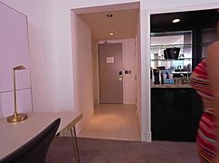 Ebony Masseuse's Curvy Body Leads To Squirting Massage