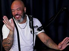 Safada faz uma dança sensual após falar que não faz sexo anal gosta das preliminares adora chupar transou em trilha e seus fetiches - sweet karolzinha watch on sheer red