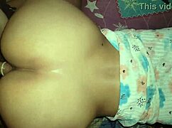 Diam-diam makan Latina besar pantat gaya anjing kerana pelawat