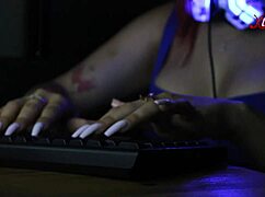 Our Dear Community Manager Alice And We Are Pleased With This Section Of Asmr And We Are Relaxed By The Delicate Sounds That Come Out Of Her Beautiful Hands When She Has Contact With The Keyboard