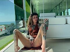 hey, i shot myself fingering my anal and cumming!