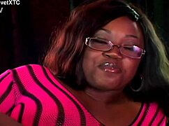 Honey Rim Introduces Big Tits and Ass in Casting Interview