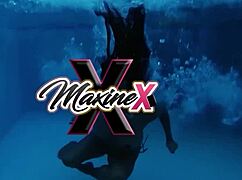 Akira lane makes maxine x squirt in intense lesbian encounter