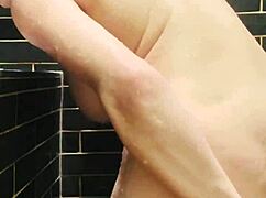 I Love Cumming In The Shower And Being Watched