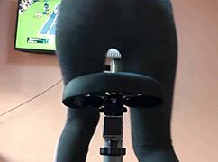 I Didn't Interrupt My Workout And Peed My Gym Pants