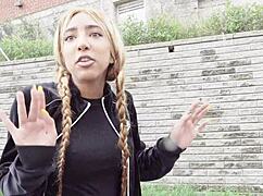 Chica Cachonda Va Por La Calle Pidiendo Pollas Parte 2