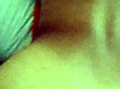 Perra infiel me da las nalgas y el marido mand�ndole mensajes