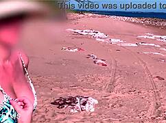 Wifey Flashing Her Tits At The Beach