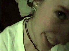 Blonde couple enjoys amateur encounter.