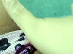 Pov Bucetuda Novinha Touches Her Big Juicy Pussy In Minnie Shorts While Moaning.