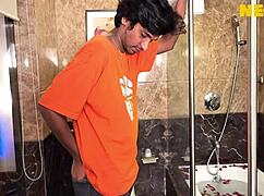 Beautiful Curvy Indian Bhabhi Gets Her Big Ass And Tits Licked Before Fucking