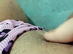 Pov Bucetuda Novinha Touches Her Big Juicy Pussy In Minnie Shorts While Moaning.