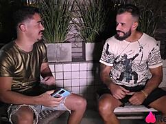 Safada Débora Andrade calls contact to bring friend for real intense anal session