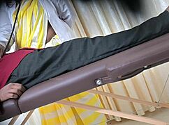 Desi Doctor Sahiya Gives Handjob to Patient