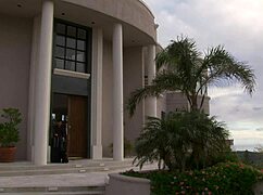 Haley Paige's Chef Delivers Hot Snacks