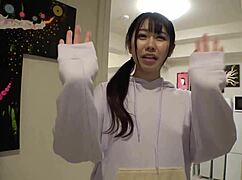 Lonely me sucks pet's chinko in missionary