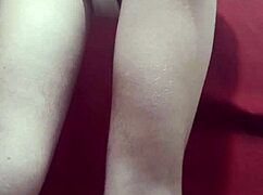 Safada açucarada abrindo o rabo in emotional shaved pleasure