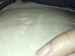 I relax on the toilet, pregnant and mature