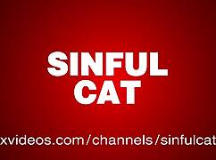 Amateur mommy's slow handjob bliss.