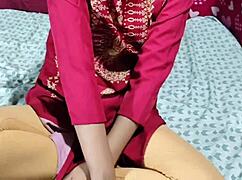 Desi stepsister enjoys romantic sex with stepbrother in Hindi