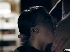 Teen's Online Date Surprise