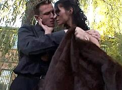 Simone Peach Flashes Big Cock In Budapest Outdoors