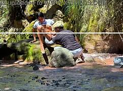 Pareja Amateur Se Graba Follando Con Su Hermanastro En El Rio