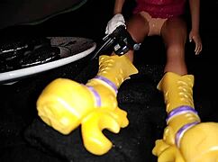 fun pussy play with oreo 😜