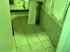 Couldn't resist jerking off to my friend in the shower 😏