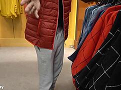 Sucking Dick for Christmas Presents Outdoors!