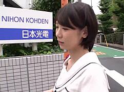 Mashiro-chan secretly shows white underwear