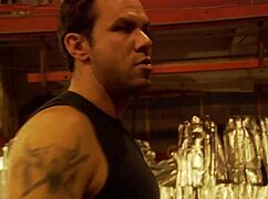 Brunette outdoor fucking feels so passionate