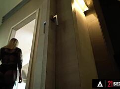 Sexy Blonde Siya Jey Takes Two Cocks Deep