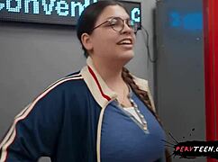 Big Ass Teen Seduces Cameraman with Blowjob and Fucking in Locker Room