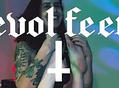 my cute foot is ready for your pleasure, let's play