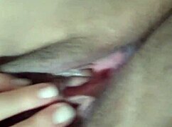 limpando o mel do meu vibrador e gozando mais parte 2 2