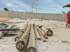 Carpinteiro vai receber o pagamento e teve uma supresa das donas da obra