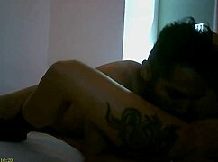 Dos ricas amigas se ponen cachondas y al final me las folle a las dos