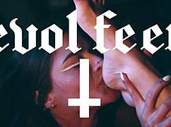 Latina Goddess Ravenas Dominates With Her Bare Feet