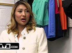 Rich bitch thief caught and fucked raw by security guard 😏